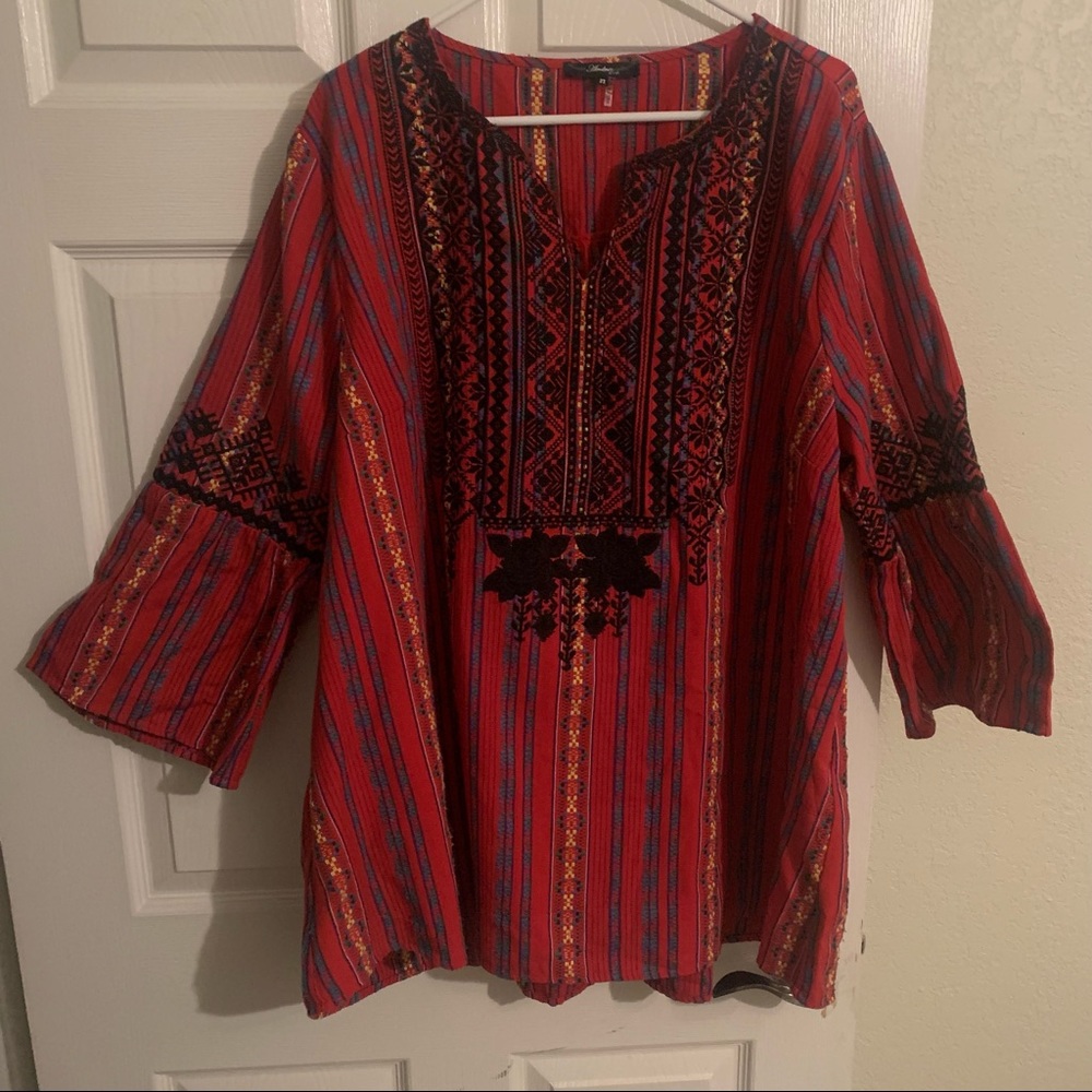 Andree by Unit 3X Red Top